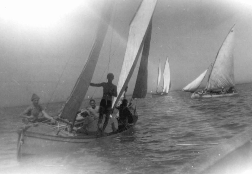 קורס דרגה ג' שדות ים – 1946 – מפרשיות בים