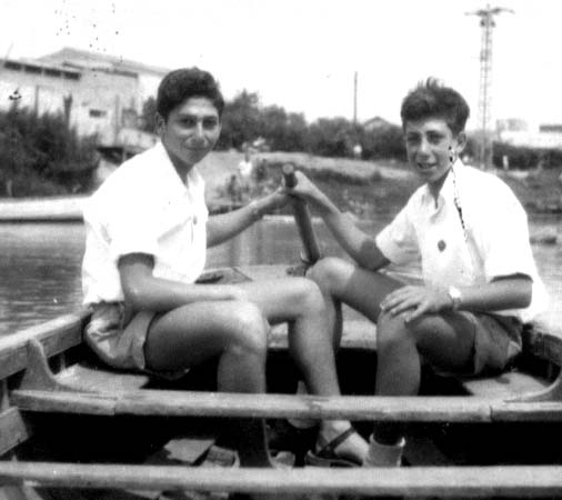 בורמה ועוזי ב"דינגי" – בירקון