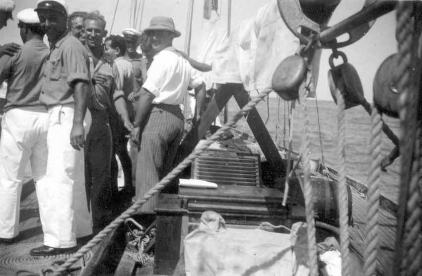 1943 – בהפלגה על הארלוזורוב